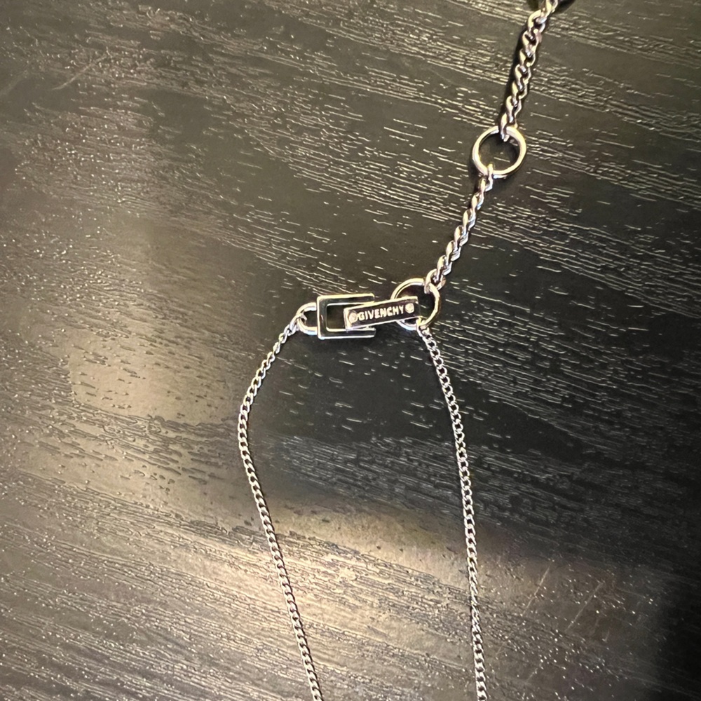 Givenchy Silver Star Pendant Necklace - Picture 6 of 7